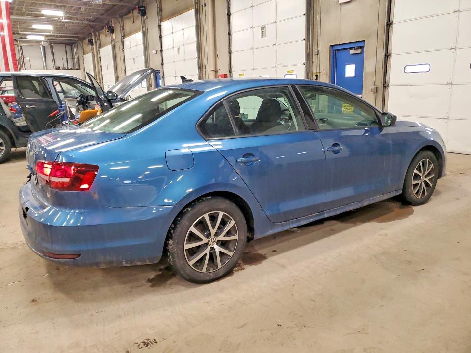 Photo 3 from auction – 2016 VOLKSWAGEN JETTA with VIN 3VWD67AJ1GM339080