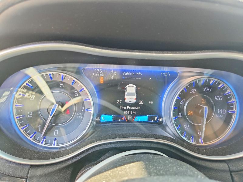 Photo 9 from auction – 2017 CHRYSLER 300C with VIN 2C3CCAEG2HH516582