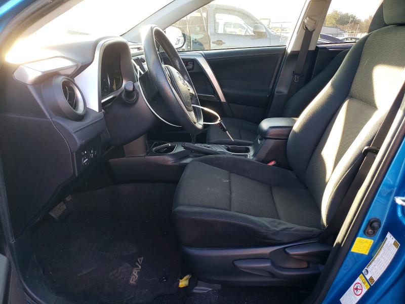 Photo 7 from auction – 2018 TOYOTA RAV4 LE with VIN JTMZFREV5JJ735907