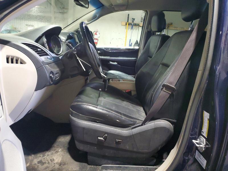 Photo 7 from auction – 2016 CHRYSLER TOWN & COU with VIN 2C4RC1BG4GR118583