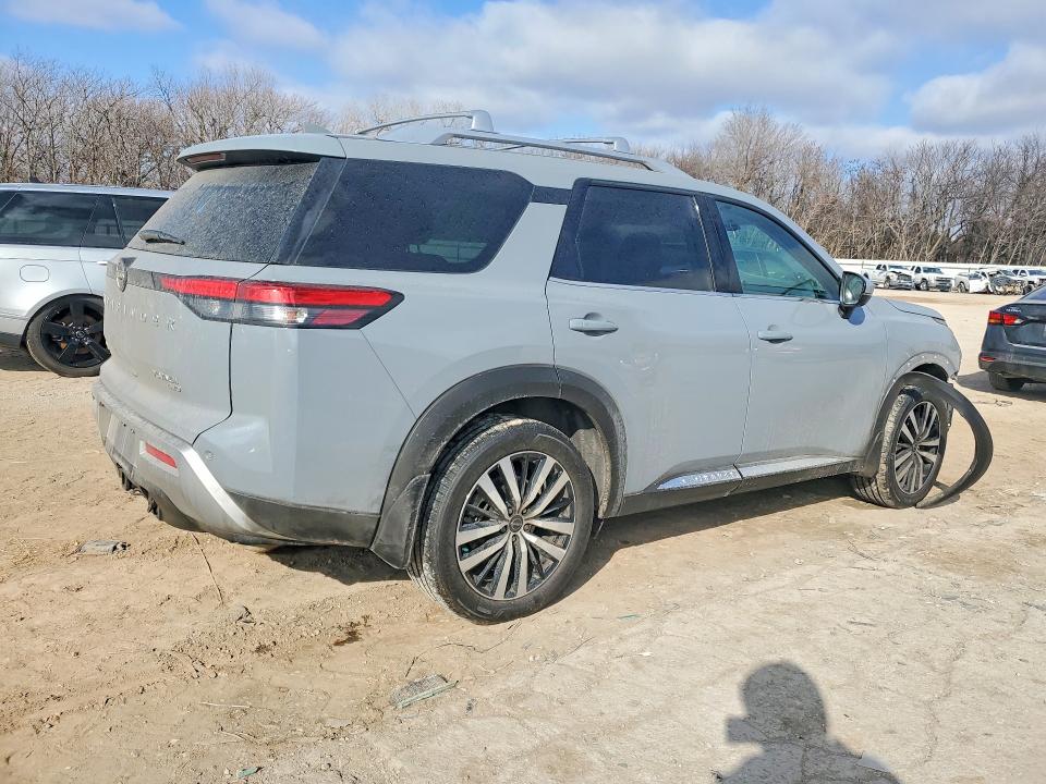 Photo 3 from auction – 2023 NISSAN PATHFINDER with VIN 5N1DR3DK4PC277520