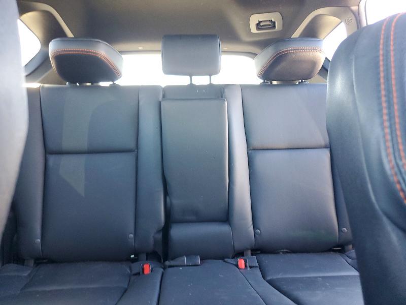 Photo 10 from auction – 2018 TOYOTA RAV4 with VIN 2T3NFREV1JW428718