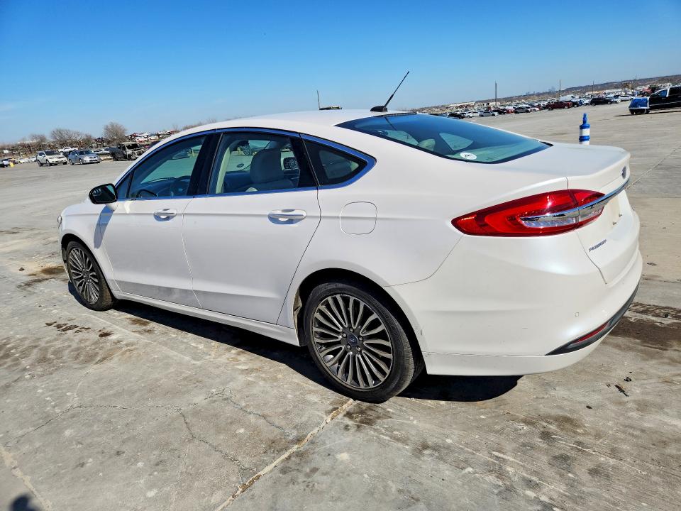 Photo 2 from auction – 2017 FORD FUSION with VIN 3FA6P0HD5HR292663