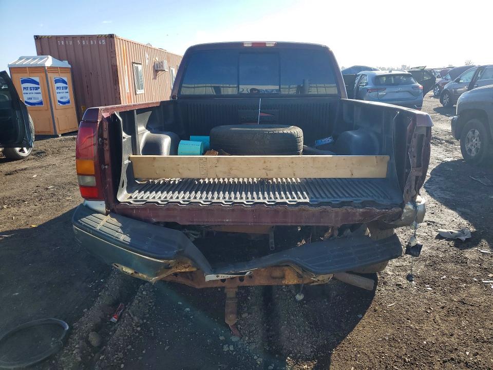 Photo 6 from auction – 2002 CHEVROLET SILVERADO with VIN 1GCEK19T12E132127