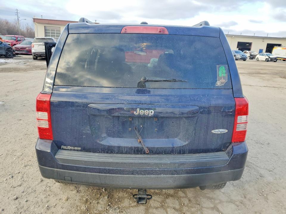 Photo 6 from auction – 2015 JEEP PATRIOT with VIN 1C4NJPFA0FD115873