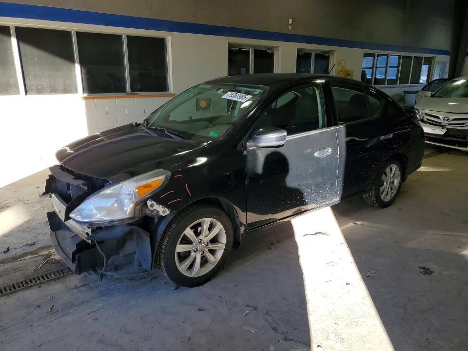 NISSAN VERSA S 2015 with VIN 3N1CN7AP0FL910720 - Photo from auction