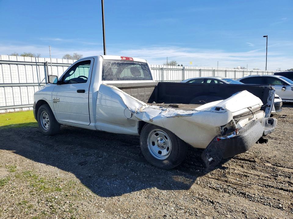 Photo 2 from auction – 2019 RAM 1500 CLASSIC with VIN 3C6JR6DG3KG682639