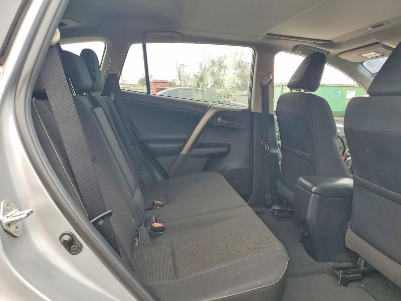 Photo 11 from auction – 2018 TOYOTA RAV4 with VIN 2T3WFREV5JW508169