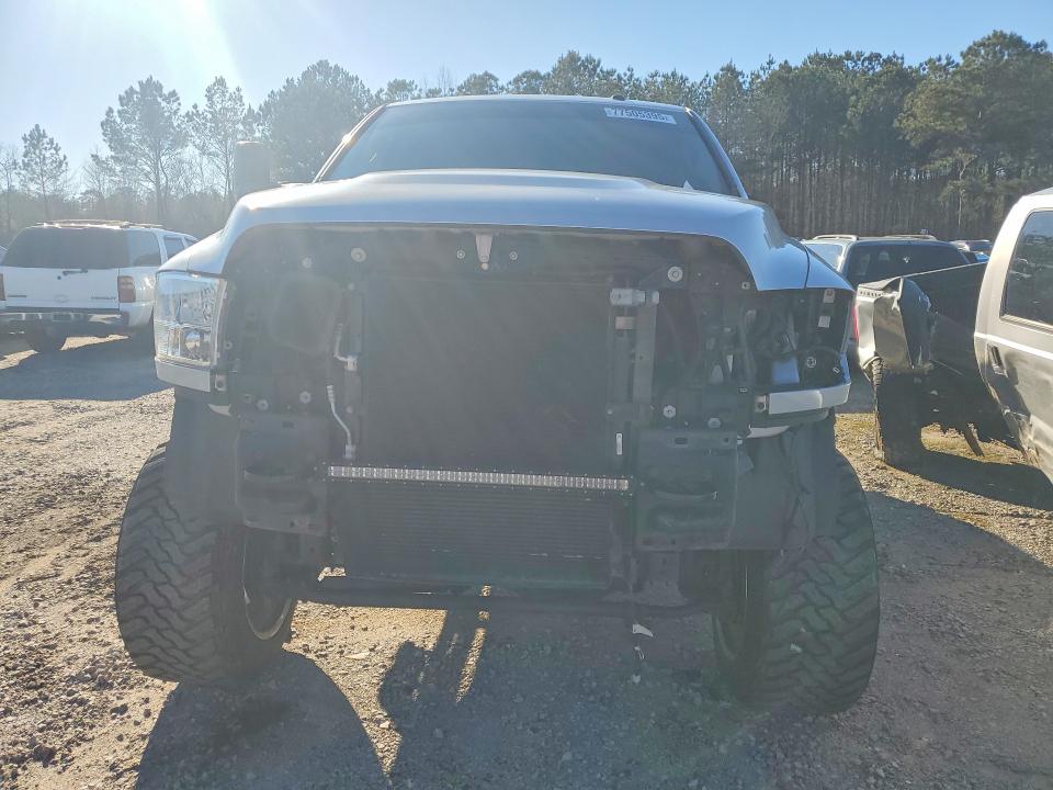 Photo 5 from auction – 2017 RAM 2500 with VIN 3C6UR5CL4HG679974