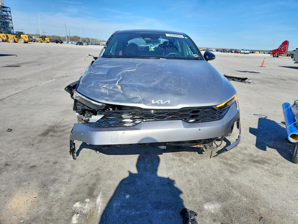 Photo 5 from auction – 2025 KIA K5 with VIN KNAG64J72S5365041