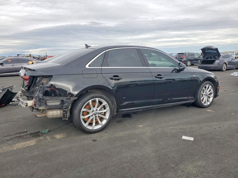 Photo 3 from auction – 2019 AUDI A4 with VIN WAUENAF44KA117713