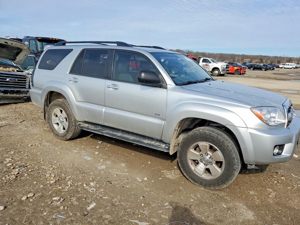 Photo 4 from auction – 2006 TOYOTA 4RUNNER with VIN JTEZU14R268064122