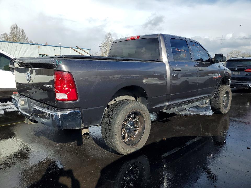 Photo 3 from auction – 2016 RAM 2500 with VIN 3C6UR5CLXGG119388