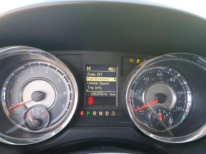 Photo 9 from auction – 2016 CHRYSLER TOWN & COU with VIN 2C4RC1BGXGR245113