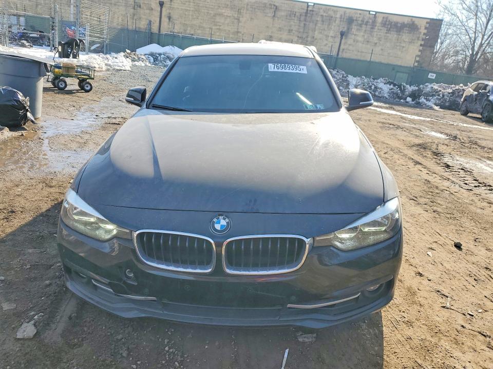 Photo 5 from auction – 2017 BMW 330 XI with VIN WBA8D9G34HNU63007