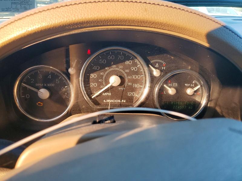 Photo 9 from auction – 2006 LINCOLN MARK LT with VIN 5LTPW18516FJ18418