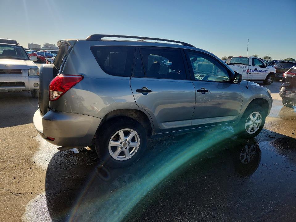 Photo 3 from auction – 2007 TOYOTA RAV4 with VIN JTMZD33VX76042722