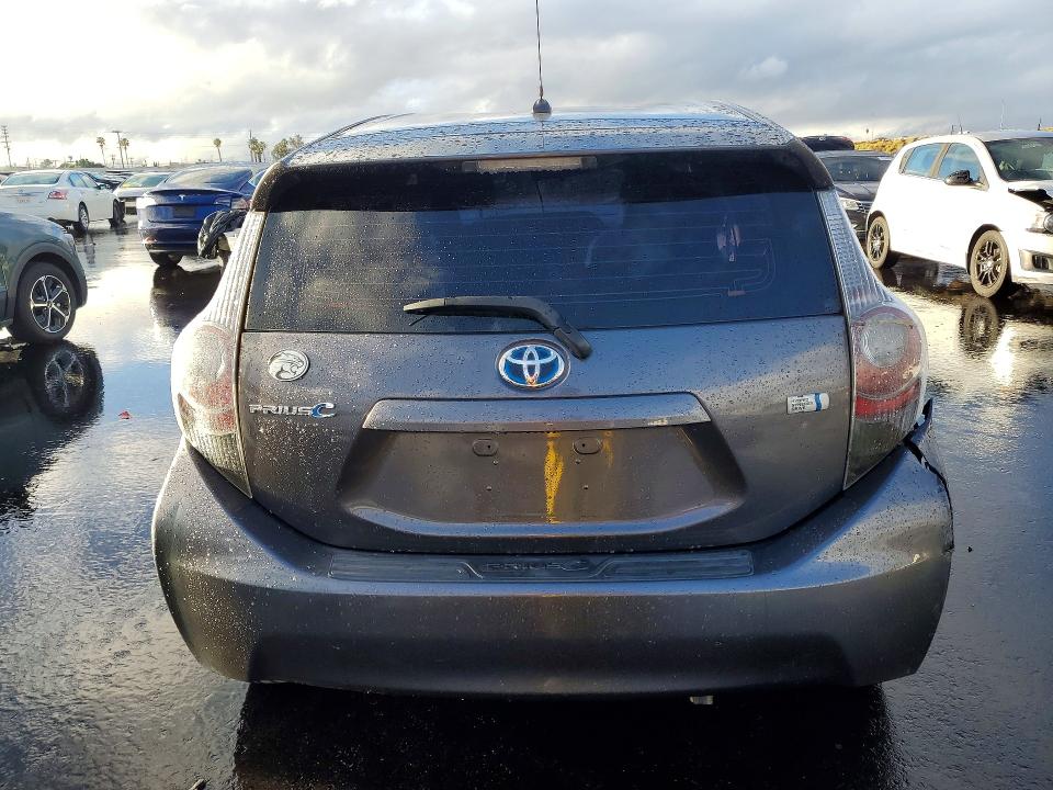 Photo 6 from auction – 2013 TOYOTA PRIUS C with VIN JTDKDTB37D1548891