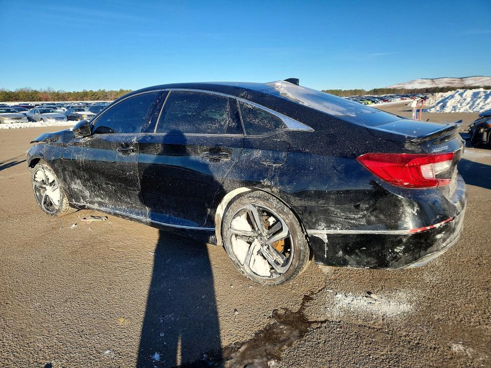 Photo 2 from auction – 2018 HONDA ACCORD EX with VIN 1HGCV1F40JA083943