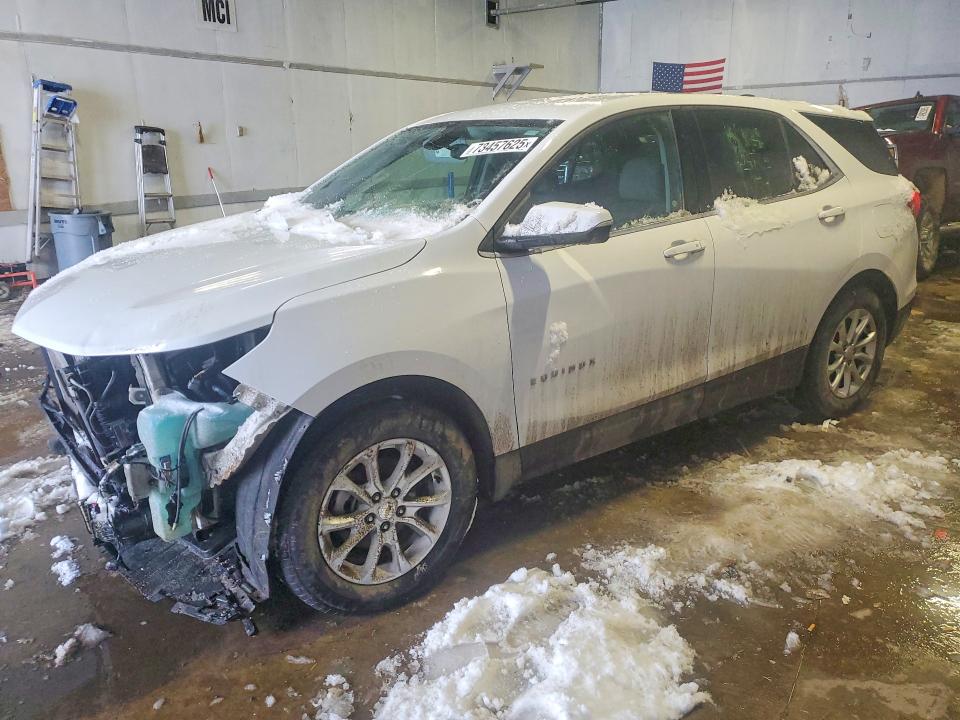 CHEVROLET EQUINOX LT 2018 with VIN 2GNAXJEV1J6305582 - Photo from auction