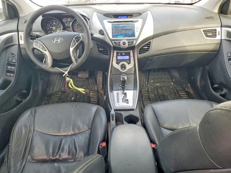 Photo 8 from auction – 2011 HYUNDAI ELANTRA with VIN 5NPDH4AE1BH034708
