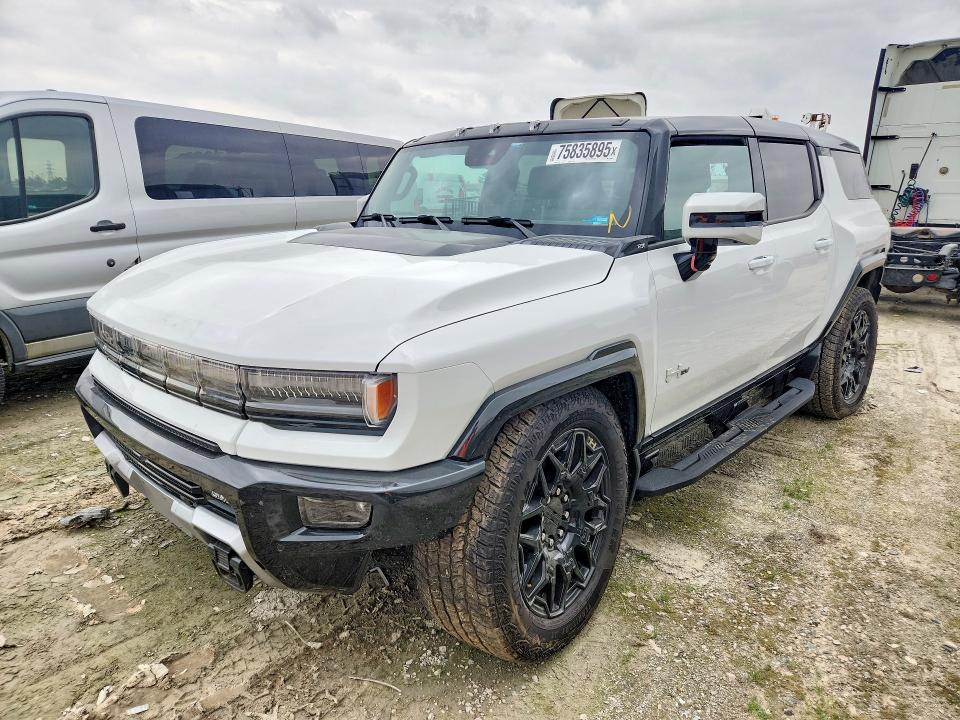 2025 GMC HUMMER SUV