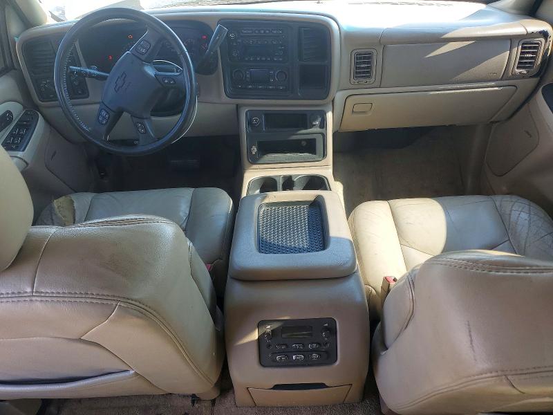 Photo 8 from auction – 2003 CHEVROLET SUBURBAN with VIN 3GNFK16Z13G288473