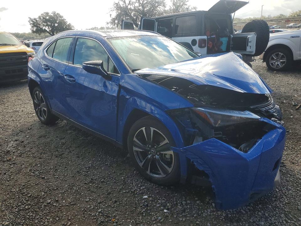 Photo 4 from auction – 2025 LEXUS UX with VIN JTHYBJAH3S2015427