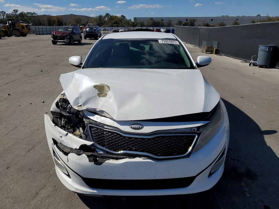 Photo 5 from auction – 2014 KIA OPTIMA with VIN 5XXGM4A75EG260101