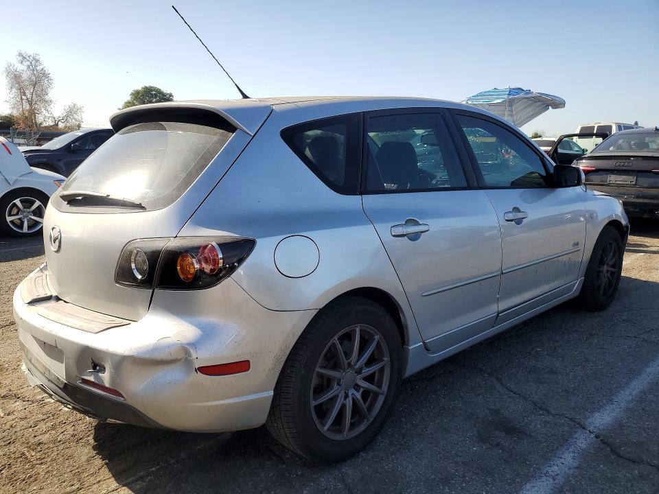Photo 3 from auction – 2004 MAZDA 3 HATCHBAC with VIN JM1BK343741215660