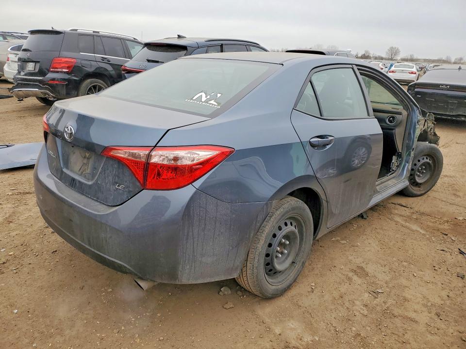 Фото 3 с аукциона – 2018 TOYOTA COROLLA с VIN 2T1BURHE2JC079955
