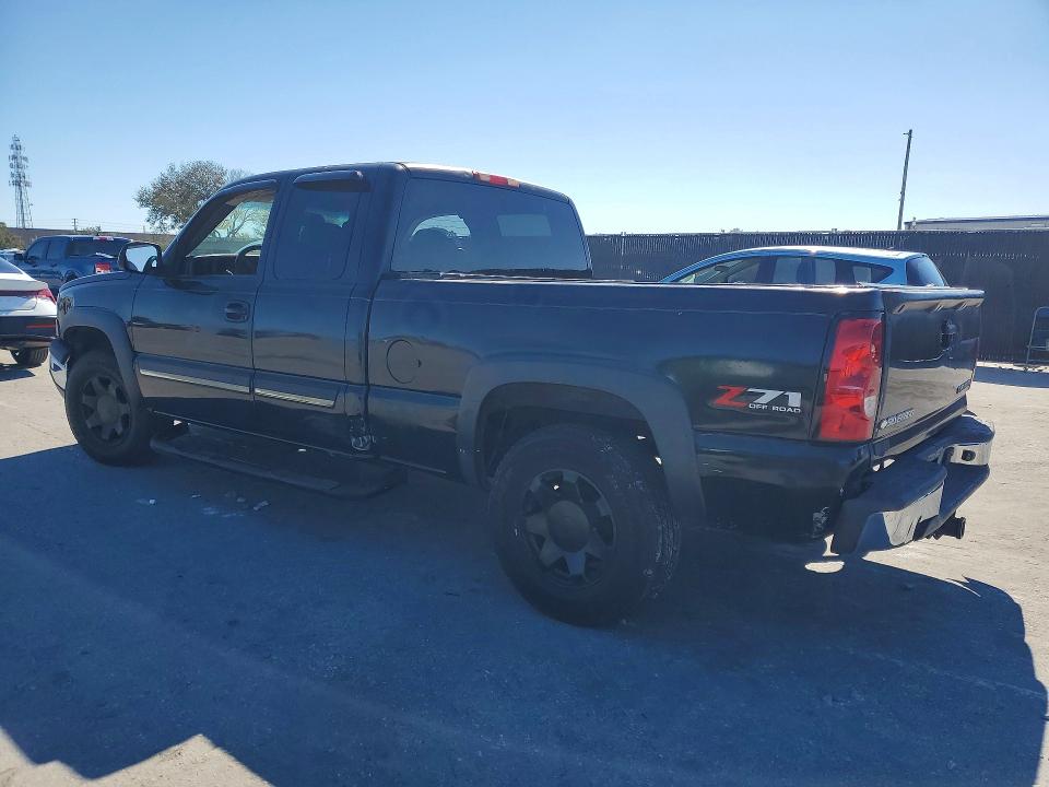 Photo 2 from auction – 2005 CHEVROLET SILVERADO with VIN 1GCEK19Z55Z220762