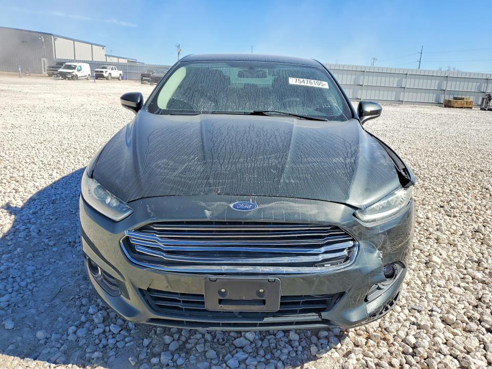 Photo 5 from auction – 2016 FORD FUSION S with VIN 3FA6P0G70GR105310