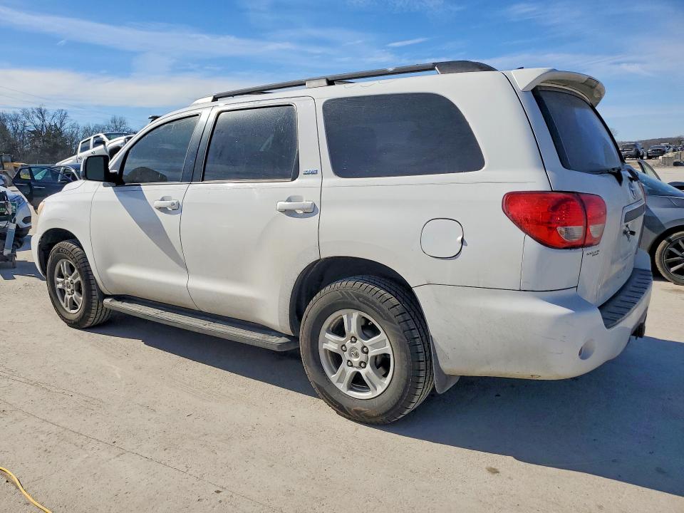 Photo 2 from auction – 2013 TOYOTA SEQUOIA with VIN 5TDZY5G17DS044950