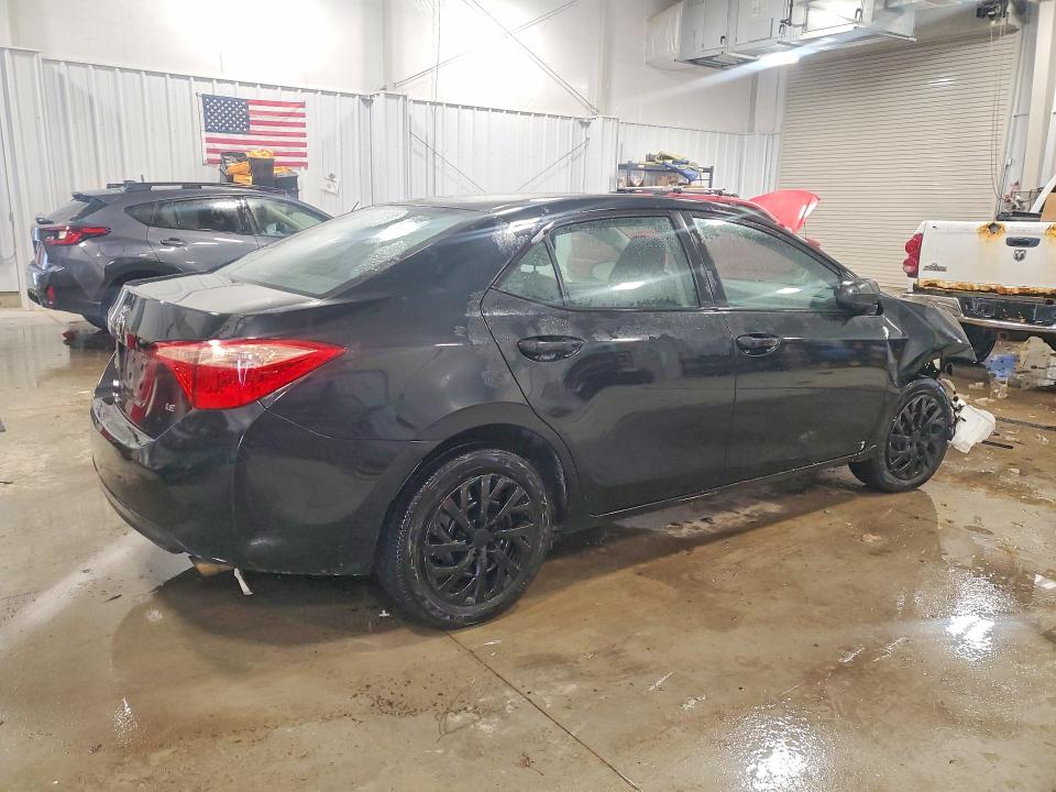 Photo 3 from auction – 2019 TOYOTA COROLLA with VIN 5YFBURHEXKP929056