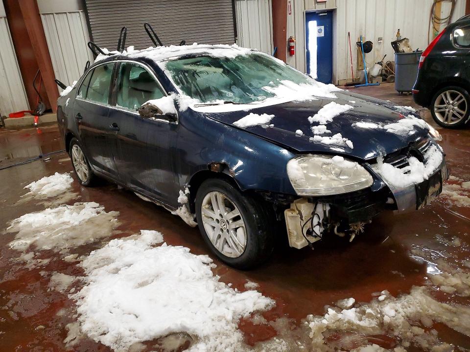 Zdjęcie 4 z aukcji – 2007 VOLKSWAGEN JETTA z VIN 3VWSF71K47M009871
