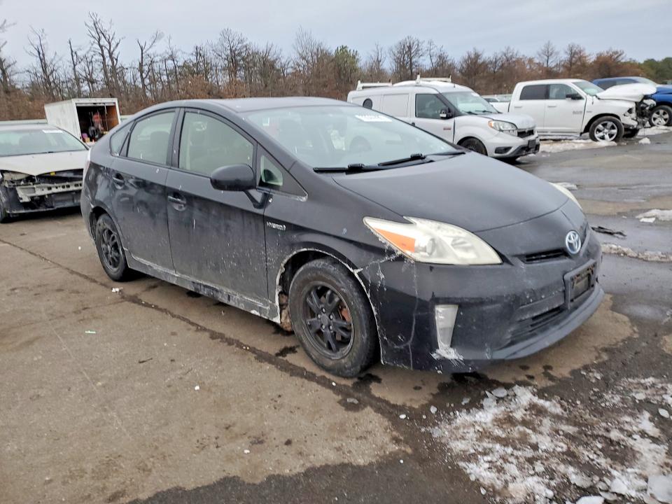 Photo 4 from auction – 2014 TOYOTA PRIUS with VIN JTDKN3DU8E0367597