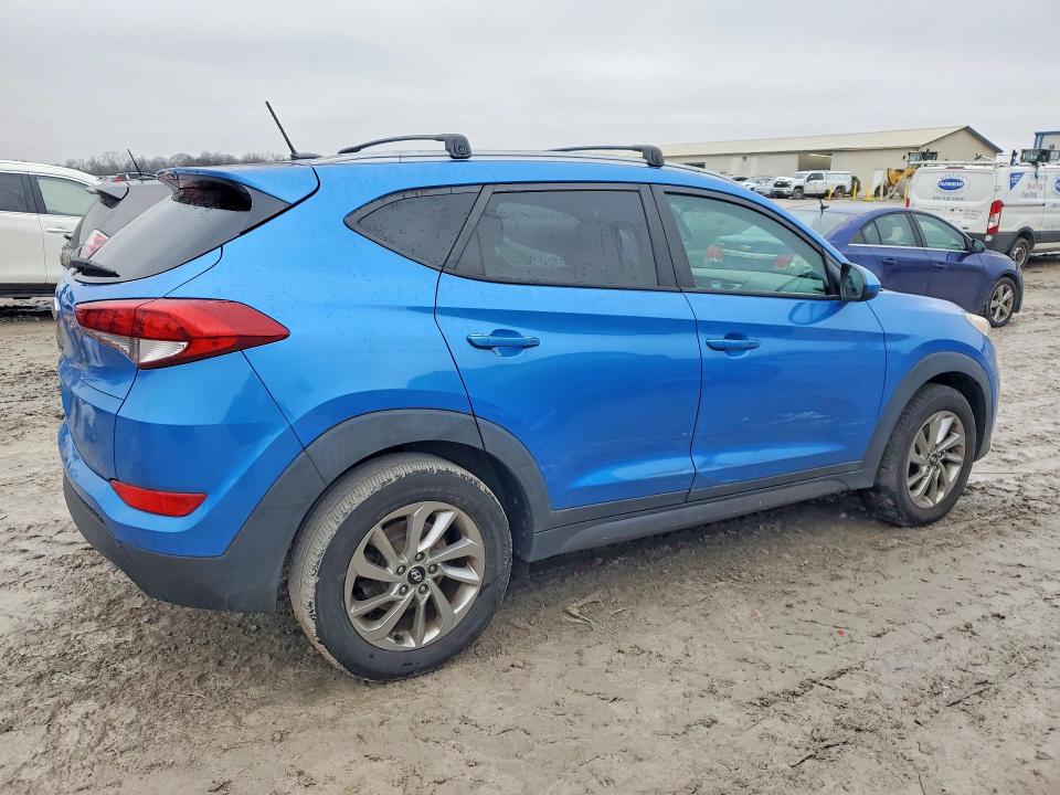 Photo 3 from auction – 2016 HYUNDAI TUCSON LIM with VIN KM8J33A42GU195726