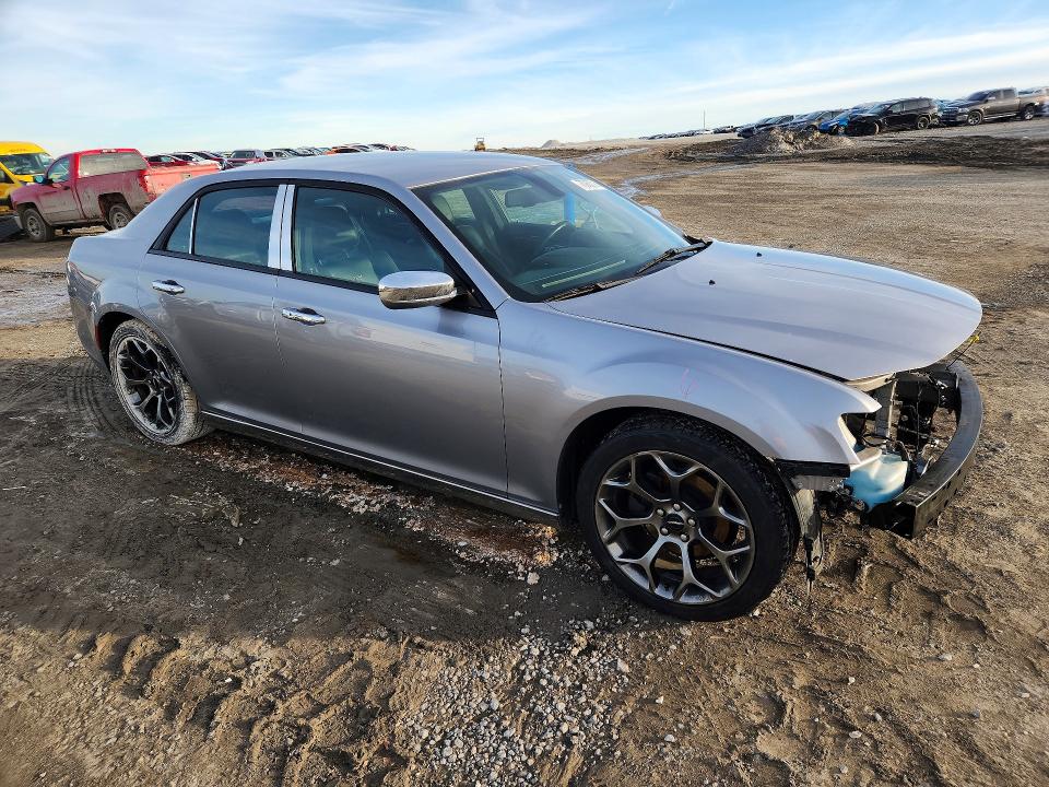 Photo 4 from auction – 2017 CHRYSLER 300 with VIN 2C3CCABG9HH653295