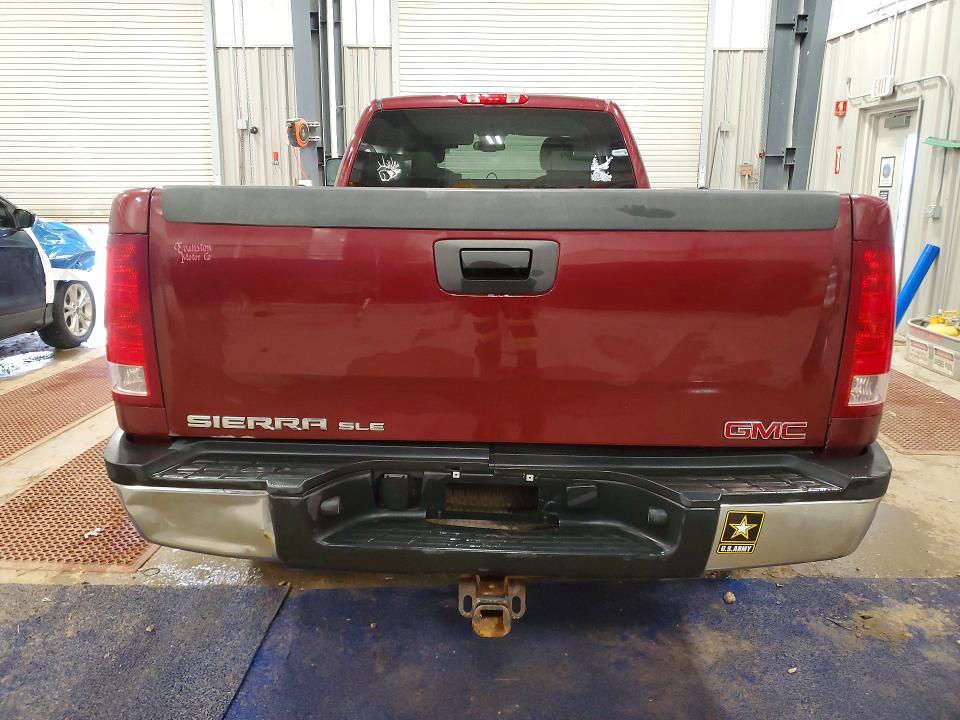 Photo 6 from auction – 2008 GMC SIERRA with VIN 1GTHK29K68E130991