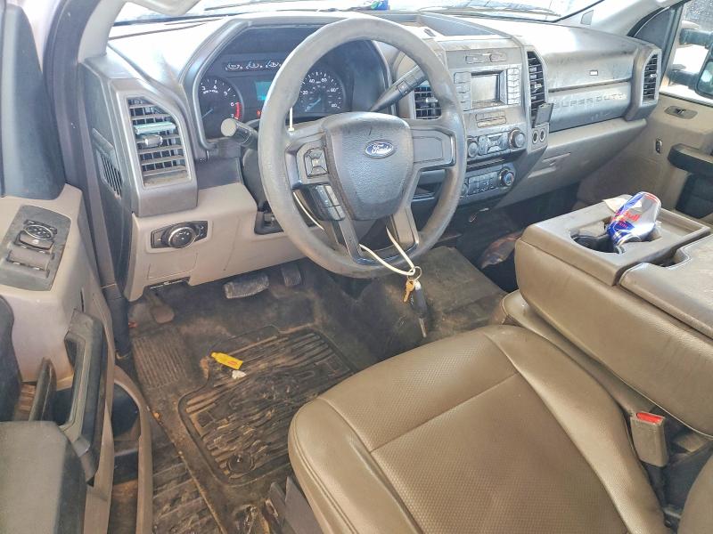 Photo 8 from auction – 2017 FORD F250 with VIN 1FT7W2A60HEE61015