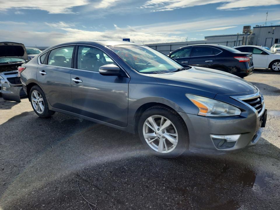 Photo 4 from auction – 2015 NISSAN ALTIMA with VIN 1N4AL3APXFN901337