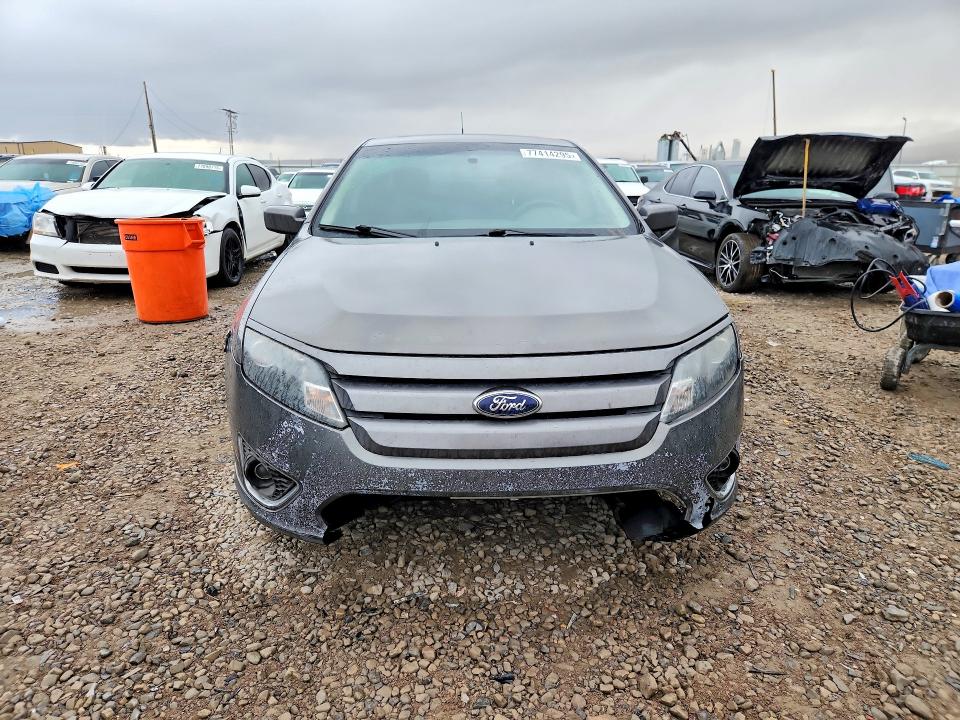 Photo 5 from auction – 2012 FORD FUSION with VIN 3FAHP0HA1CR378141