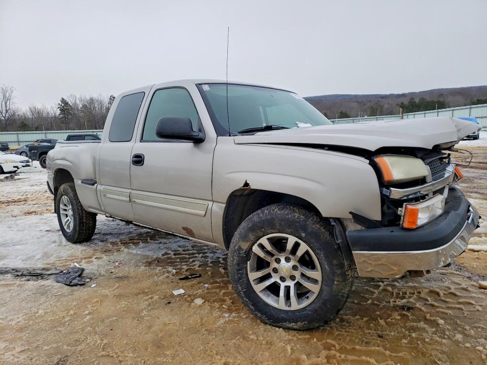 Photo 4 from auction – 2004 CHEVROLET SILVERADO with VIN 1GCEK19T74Z276874