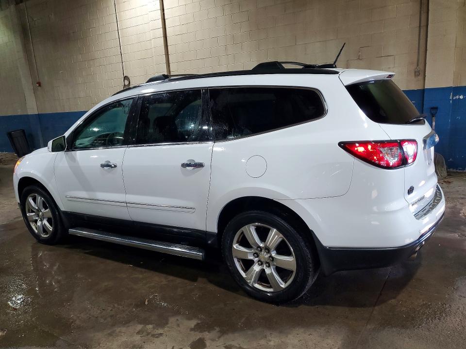 Photo 2 from auction – 2017 CHEVROLET TRAVERSE with VIN 1GNKRJKD9HJ214423