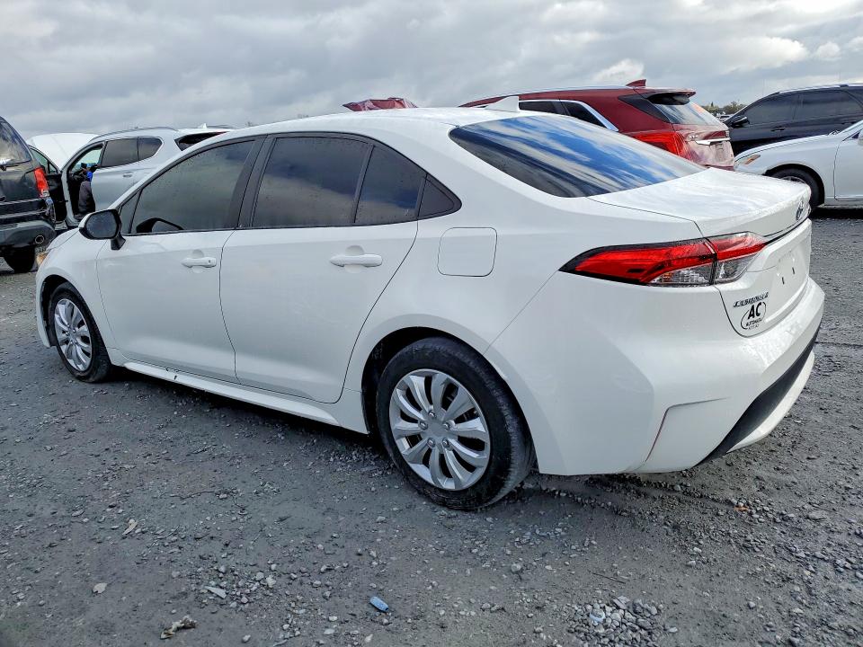 Photo 2 from auction – 2021 TOYOTA COROLLA LE with VIN 5YFEPMAE3MP174904