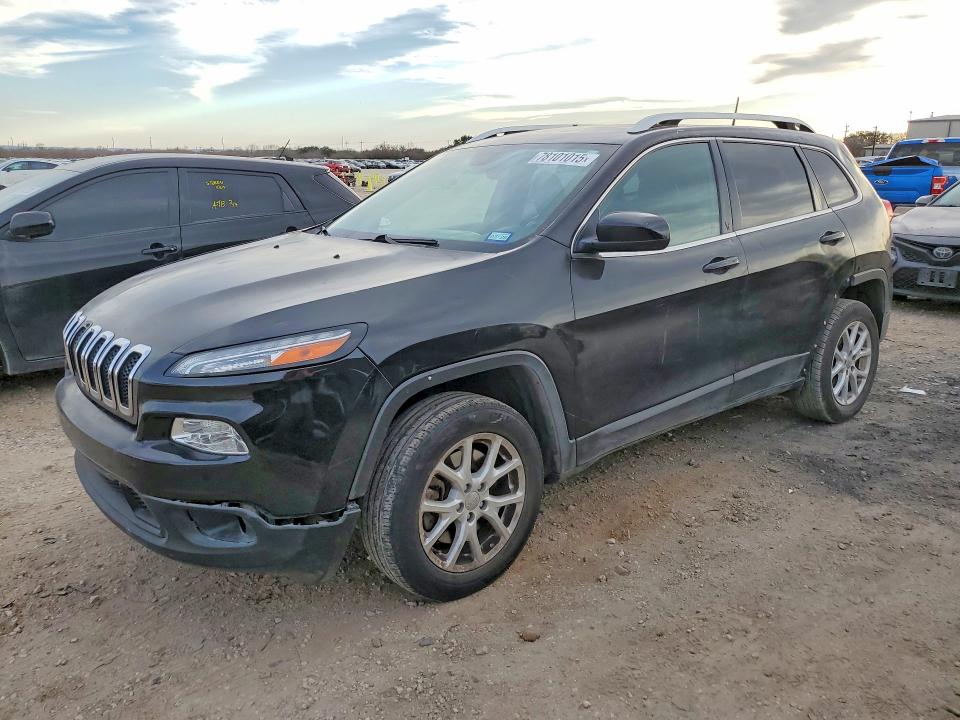 JEEP CHEROKEE 2018 with VIN 1C4PJLLB0JD590754 - Photo from auction
