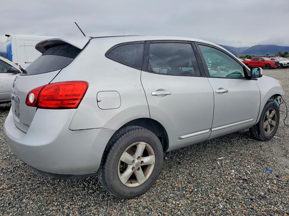 Photo 3 from auction – 2013 NISSAN ROGUE with VIN JN8AS5MT3DW527683