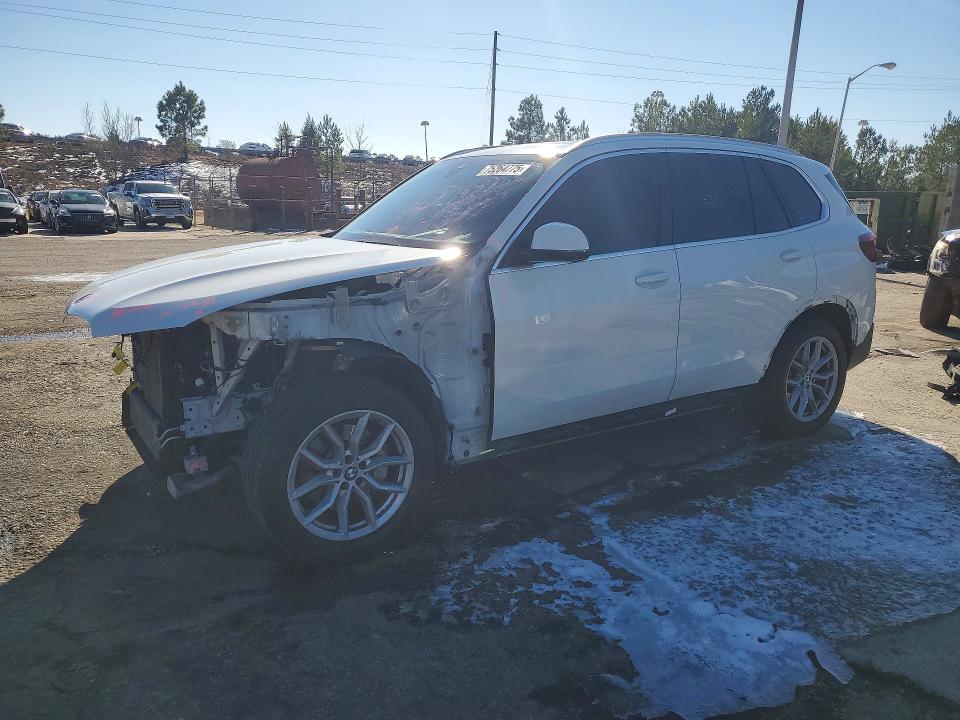 BMW X5 2023 with VIN 5UXCR4C07P9P33513 - Photo from auction