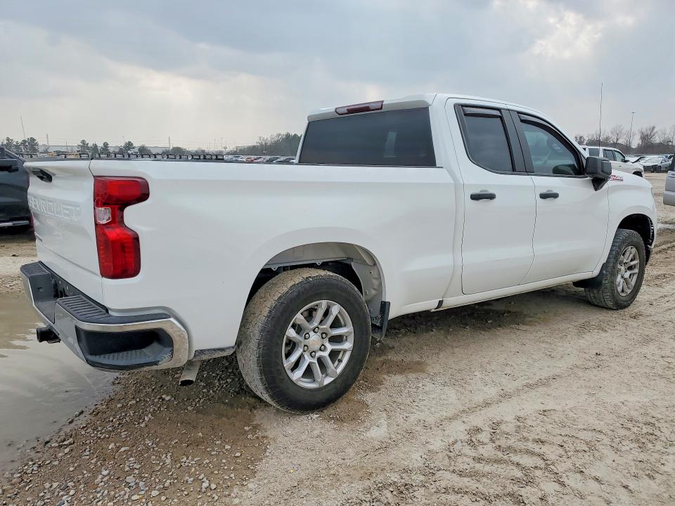 Photo 3 from auction – 2024 CHEVROLET SILVERADO with VIN 1GCRDAED7RZ101915